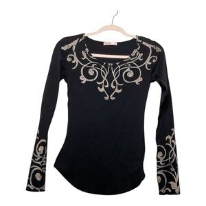Vintage Y2K long sleeve with intricate design with studs t-shirt, size small